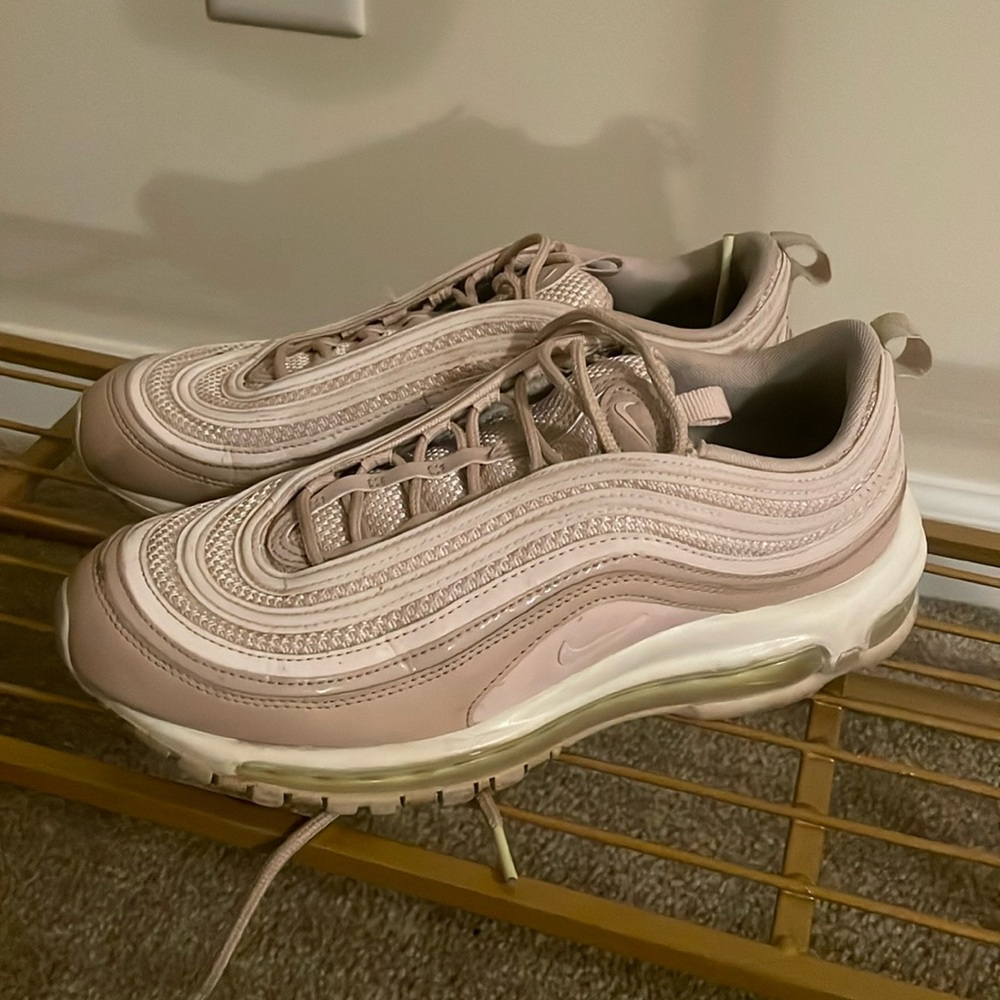 Air max light pink sz 9